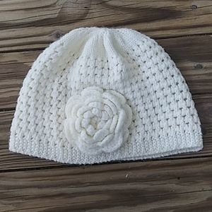 🌹4 for $20🌹 Payless Shoe Crocheted Beanie
